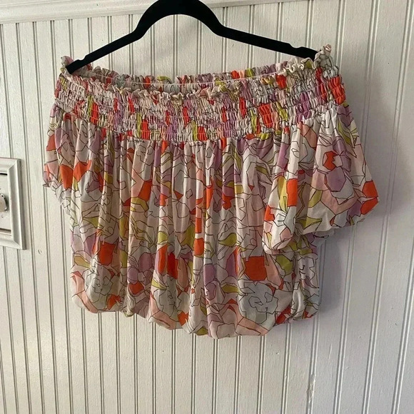 Like new Free People off shoulder crop top - Picture 1 of 2